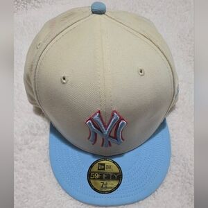 New Era Tan and Light Blue Cap YANKEES